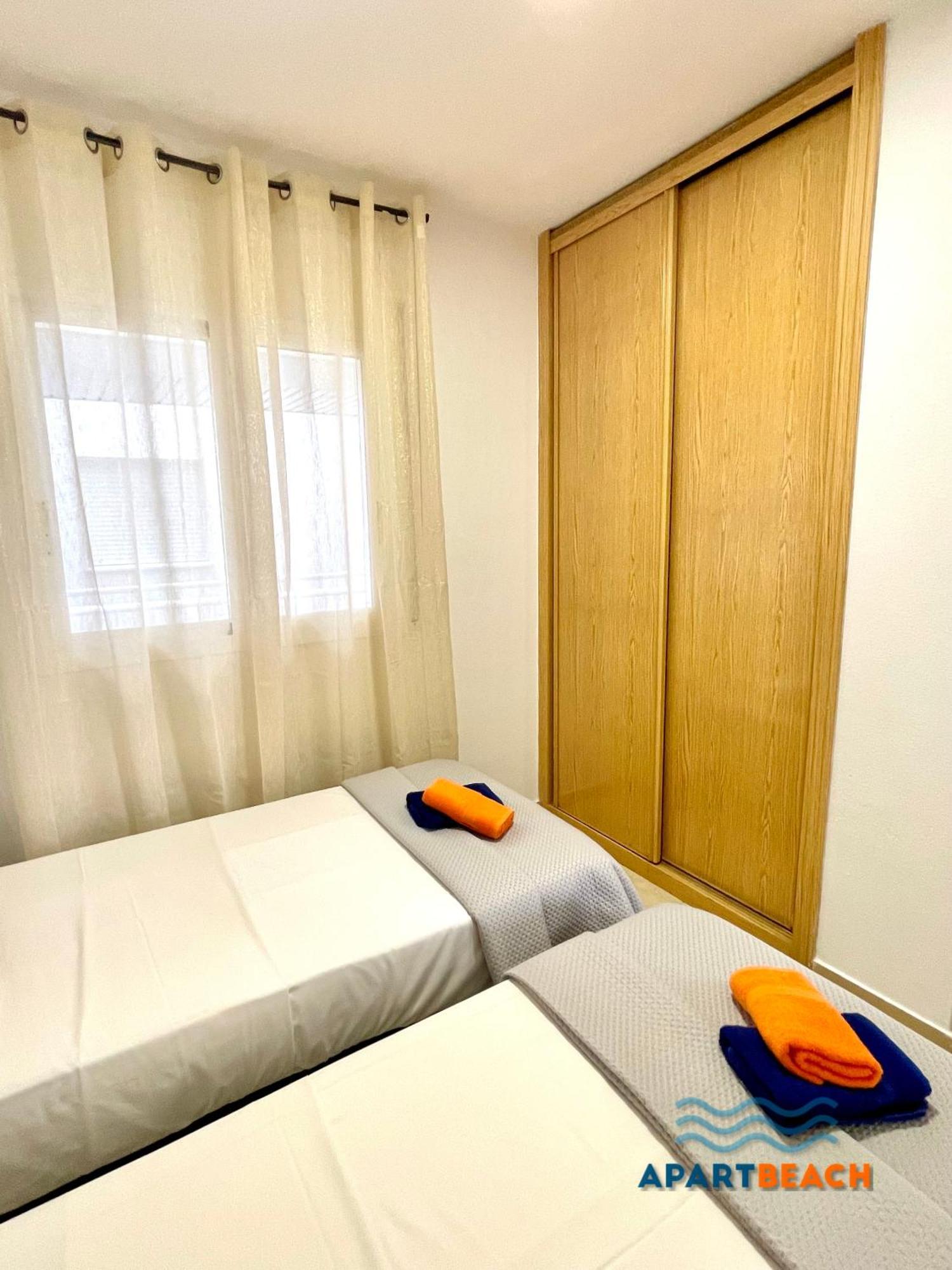 Apartbeach Golden I Muy Luminoso Junto Playa Y Climatizado Salou Exterior foto