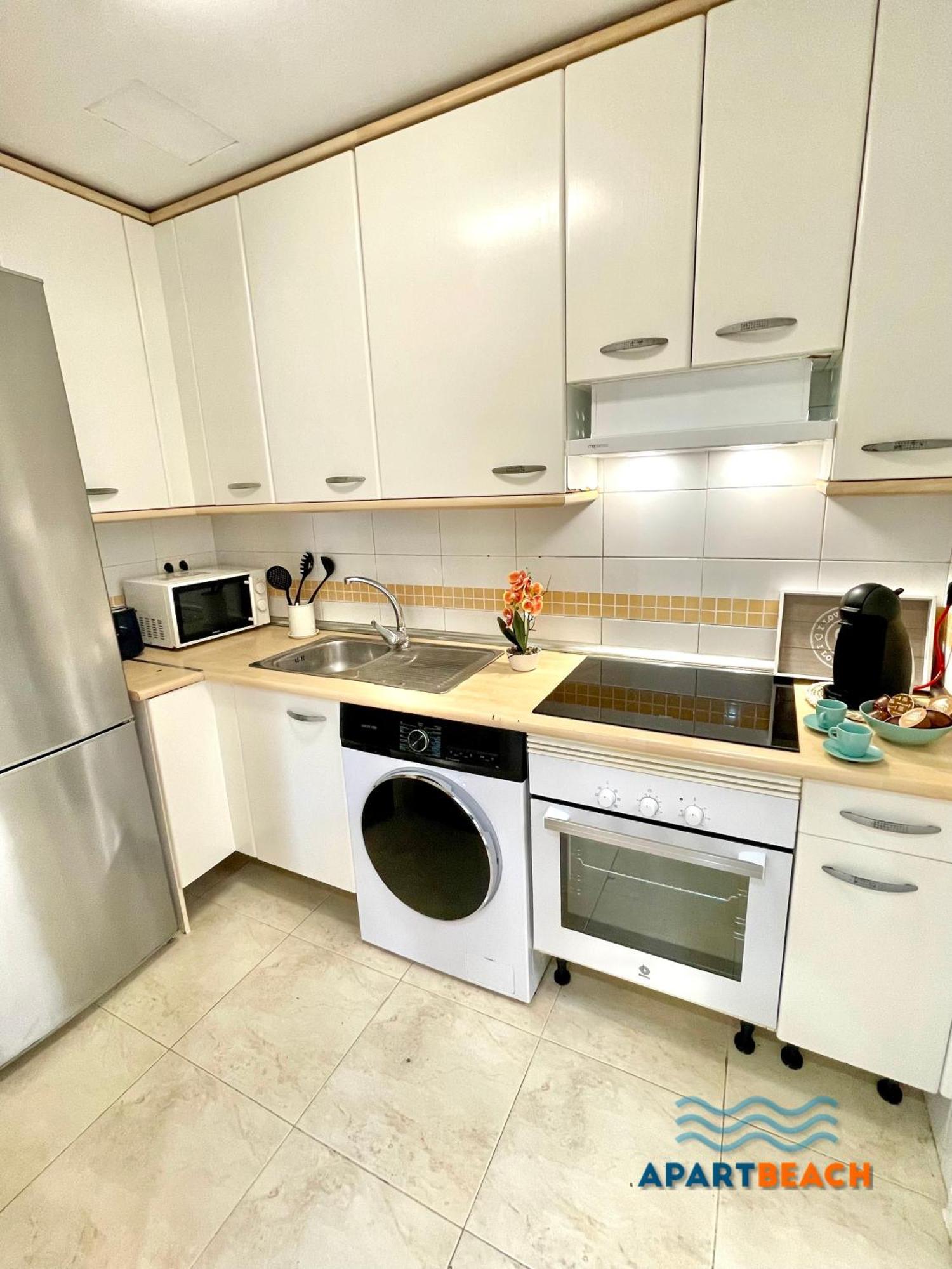 Apartbeach Golden I Muy Luminoso Junto Playa Y Climatizado Salou Exterior foto